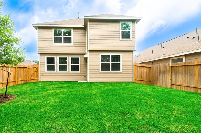 2413 Tavo Trail Drive, Conroe, TX 77301
