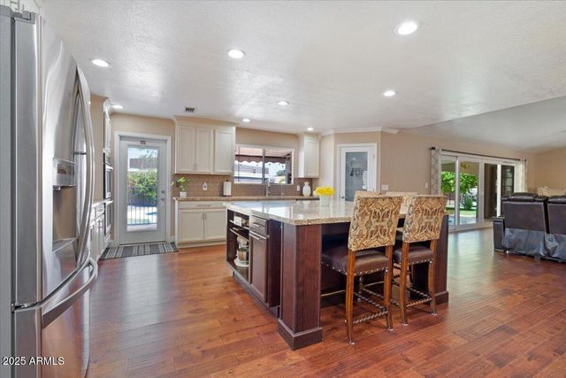 1670 E WHITTEN Street, Chandler, AZ 85225