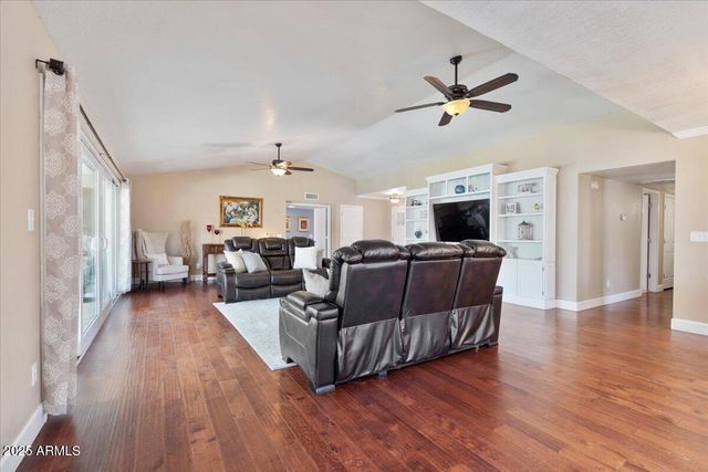 1670 E WHITTEN Street, Chandler, AZ 85225