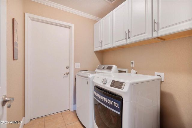 1670 E WHITTEN Street, Chandler, AZ 85225