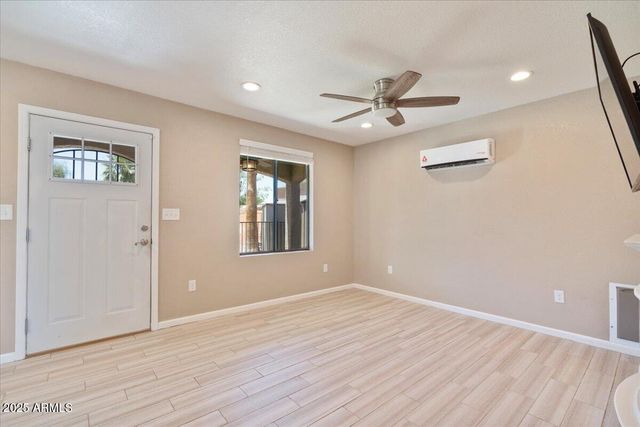 1670 E WHITTEN Street, Chandler, AZ 85225