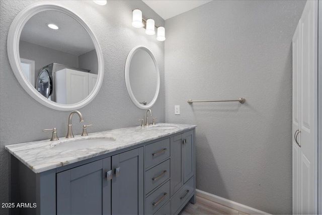 1670 E WHITTEN Street, Chandler, AZ 85225