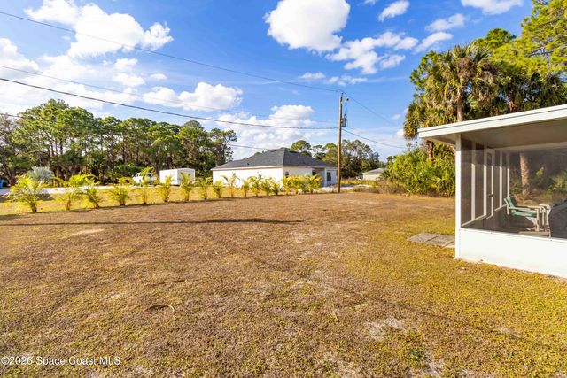 308 NW Tamarind Circle NW 41, Palm Bay, FL 32907