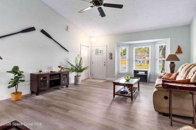 308 NW Tamarind Circle NW 41, Palm Bay, FL 32907