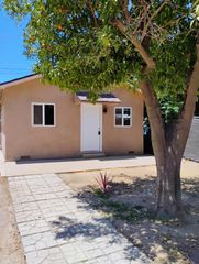 824 Columbia Street, Madera, CA 93638