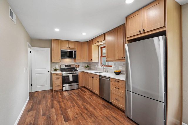 4610 Schofield Street, Monona, WI 53716