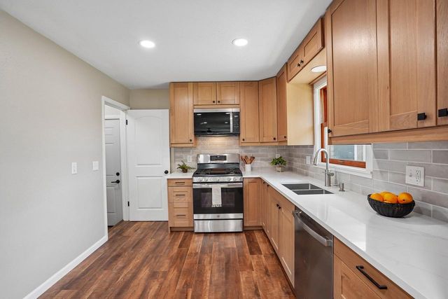 4610 Schofield Street, Monona, WI 53716
