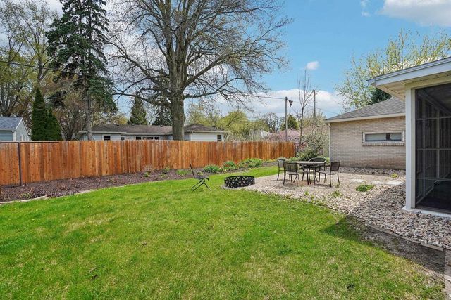 4610 Schofield Street, Monona, WI 53716