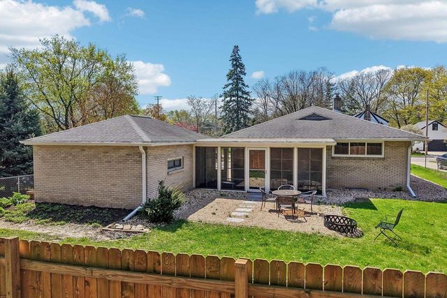 4610 Schofield Street, Monona, WI 53716