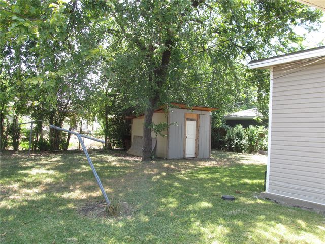 740 Emberwood Drive, Dallas, TX 75232