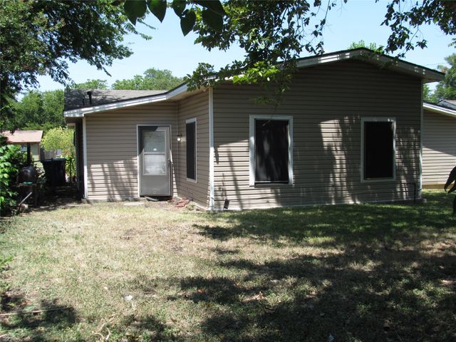 740 Emberwood Drive, Dallas, TX 75232