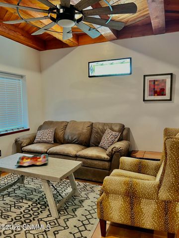 649 E May Avenue, Las Cruces, NM 88001