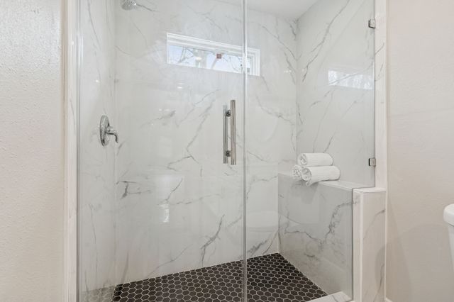 2148 Kathleen Avenue, Dallas, TX 75216