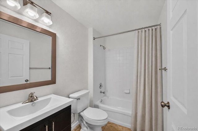 2122 S Fulton Circle 103, Aurora, CO 80247