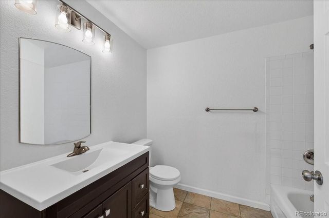 2122 S Fulton Circle 103, Aurora, CO 80247