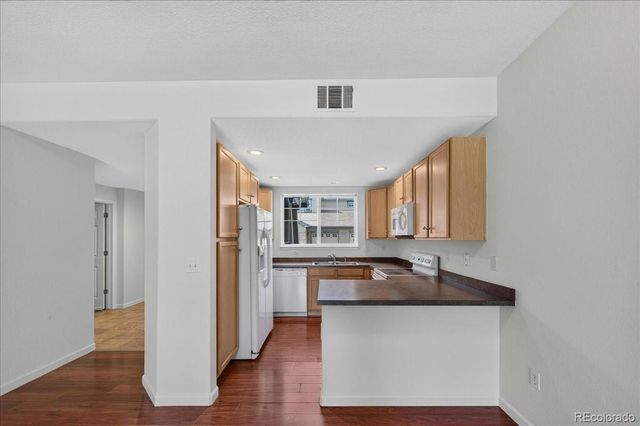 2122 S Fulton Circle 103, Aurora, CO 80247