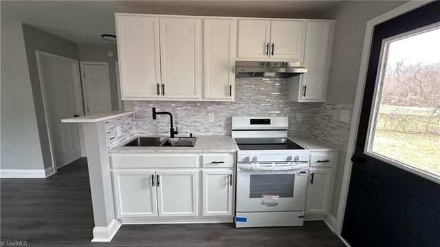 2314 Acorn Road, Greensboro, NC 27406