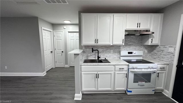 2314 Acorn Road, Greensboro, NC 27406