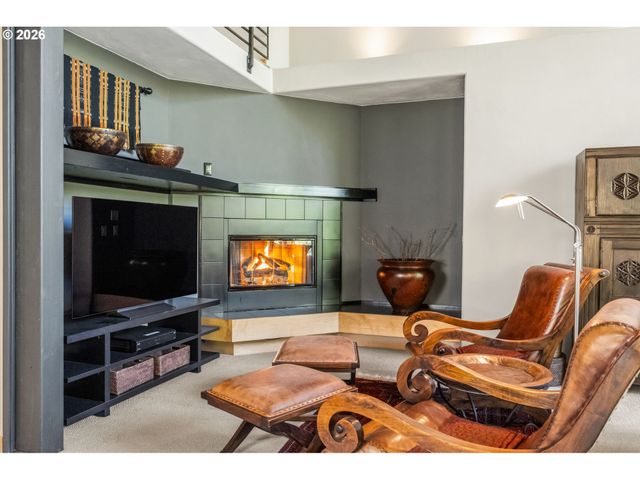 41577 DEERHORN Rd, Springfield, OR 97478