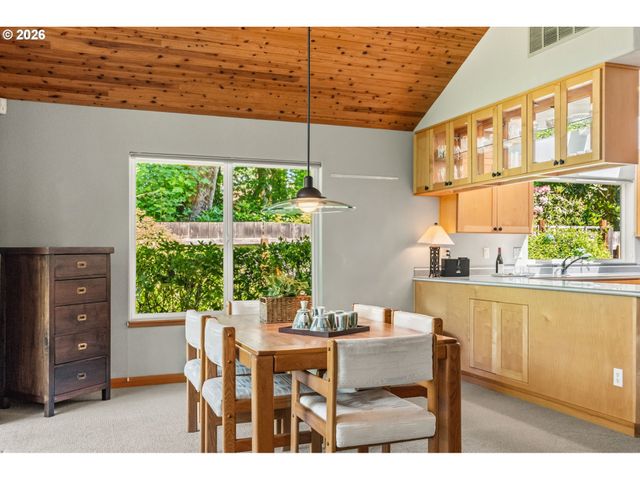 41577 DEERHORN Rd, Springfield, OR 97478