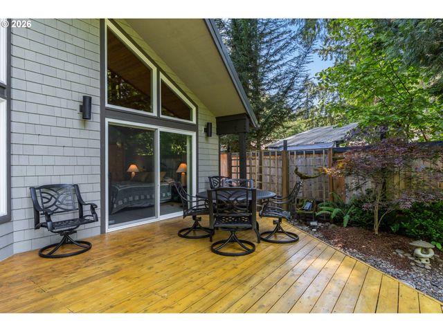 41577 DEERHORN Rd, Springfield, OR 97478