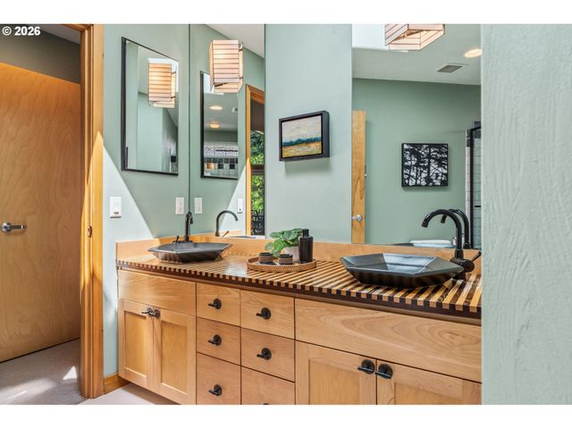 41577 DEERHORN Rd, Springfield, OR 97478
