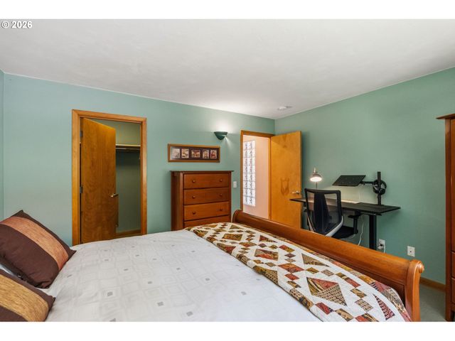 41577 DEERHORN Rd, Springfield, OR 97478
