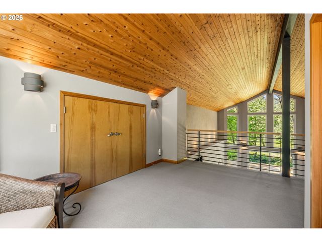 41577 DEERHORN Rd, Springfield, OR 97478