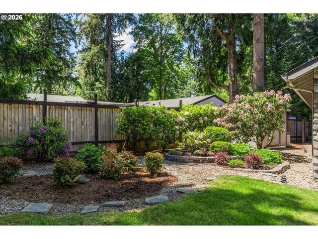 41577 DEERHORN Rd, Springfield, OR 97478