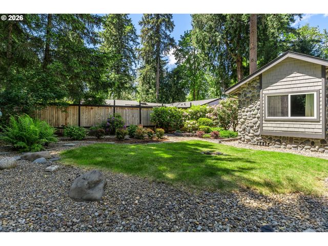 41577 DEERHORN Rd, Springfield, OR 97478