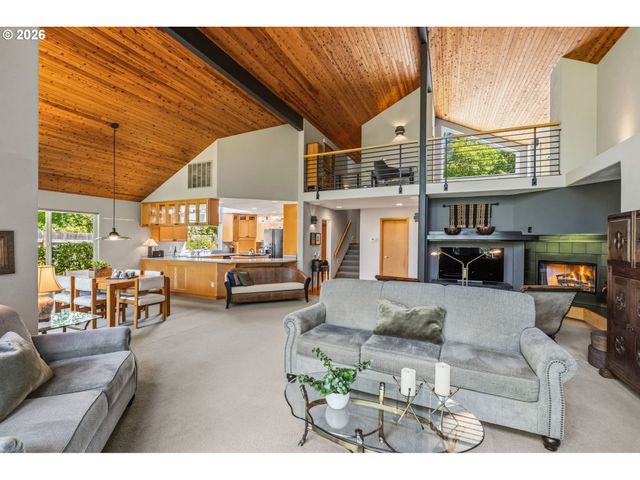 41577 DEERHORN Rd, Springfield, OR 97478