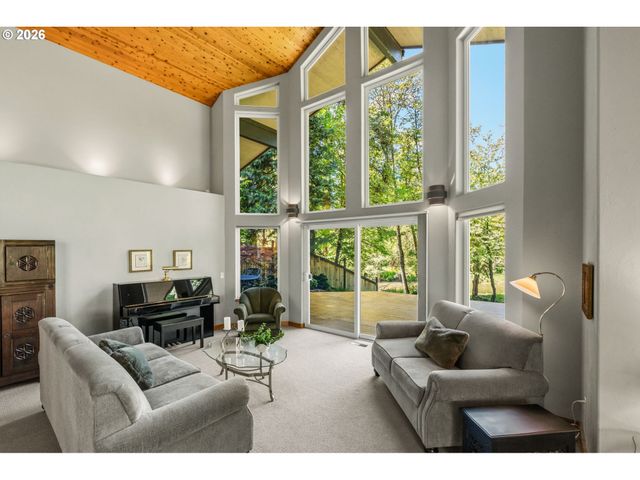 41577 DEERHORN Rd, Springfield, OR 97478