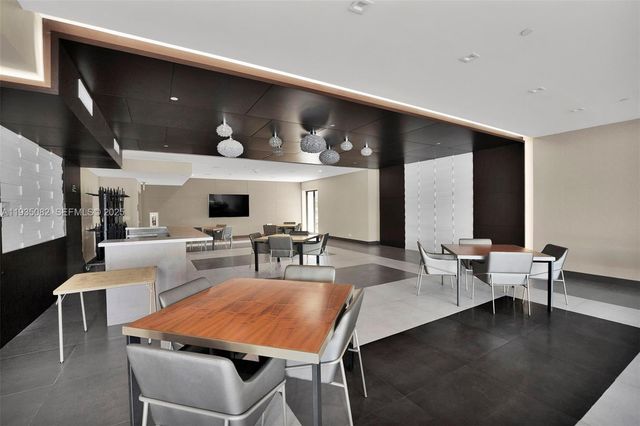 20225 NE 34th Ct 1112, Aventura, FL 33180