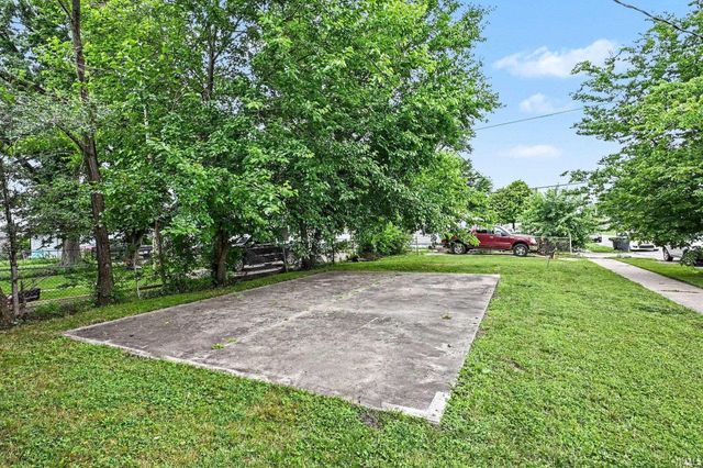 801 Dundee Street, South Bend, IN 46619