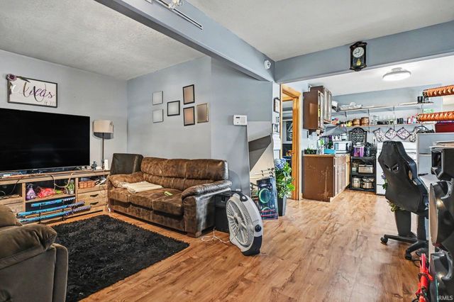 801 Dundee Street, South Bend, IN 46619