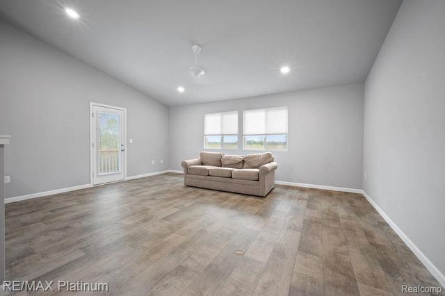 2869 W Sycamore River Drive, Fowlerville, MI 48836