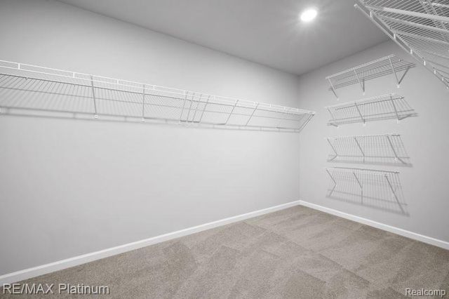 2869 W Sycamore River Drive, Fowlerville, MI 48836