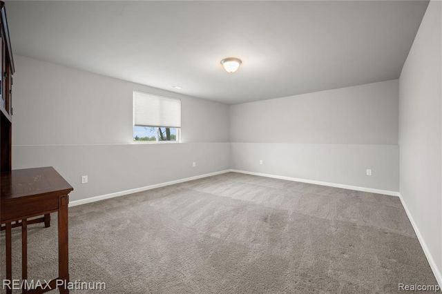2869 W Sycamore River Drive, Fowlerville, MI 48836