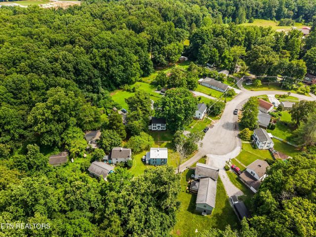 224 Oak Rd, Norris, TN 37828
