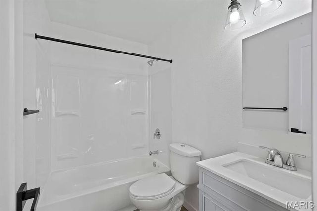 5931 Maple Avenue, St Louis, MO 63112