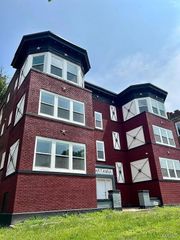 5931 Maple Avenue, St Louis, MO 63112