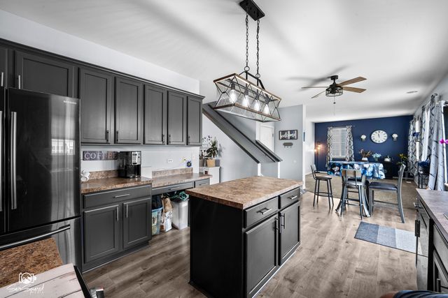 1603 Balboa Drive, Minooka, IL 60447