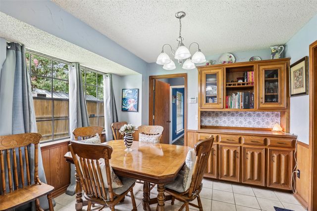 1549 Oak Creek Drive, Lewisville, TX 75077