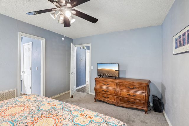 1549 Oak Creek Drive, Lewisville, TX 75077
