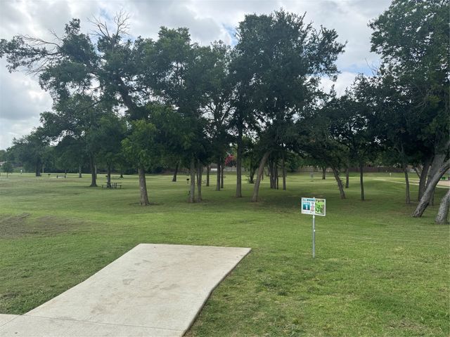 1549 Oak Creek Drive, Lewisville, TX 75077