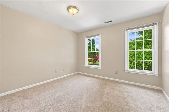 1088 Heatherwood DR, Virginia Beach, VA 23455