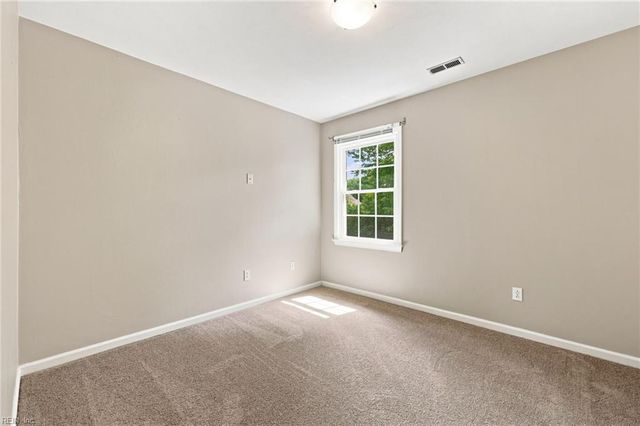 1088 Heatherwood DR, Virginia Beach, VA 23455