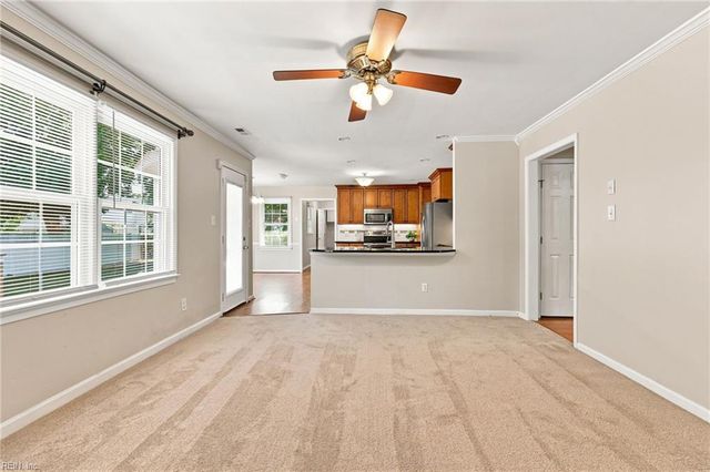 1088 Heatherwood DR, Virginia Beach, VA 23455