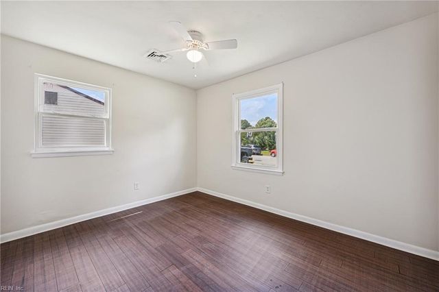 3141 Bomar DR, Chesapeake, VA 23321