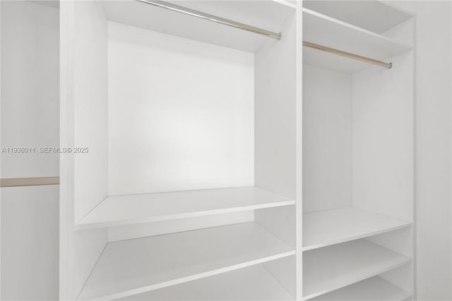 1100 Biscayne Blvd 4307, Miami, FL 33132